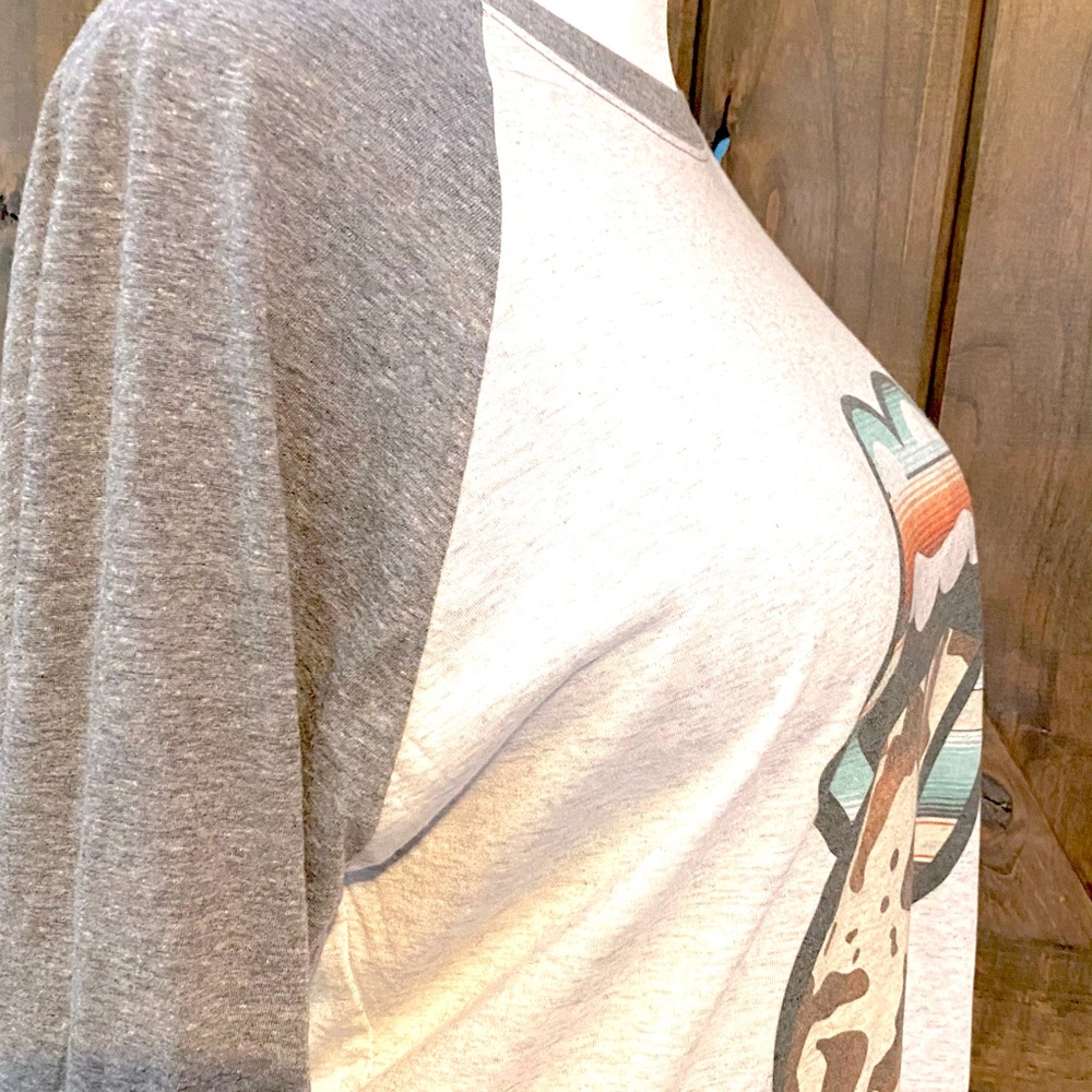 NWOT Rockin’ Leopard Tongue & Serape Lips Raglan Tee - Picture 5 of 9